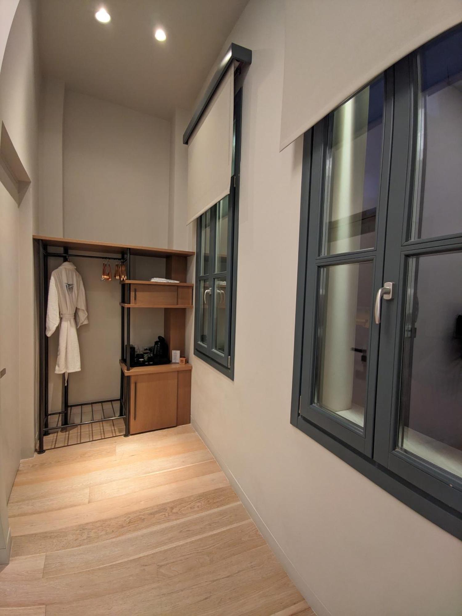 Hellenic Vibes Smart Hotel Athens Exterior photo A room at the hotel